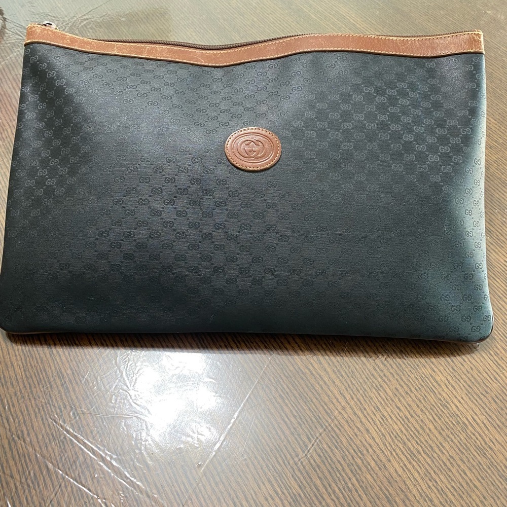 Gucci vintage document holder.